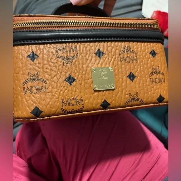 MCM rockstar vanity - Picture 2 of 8